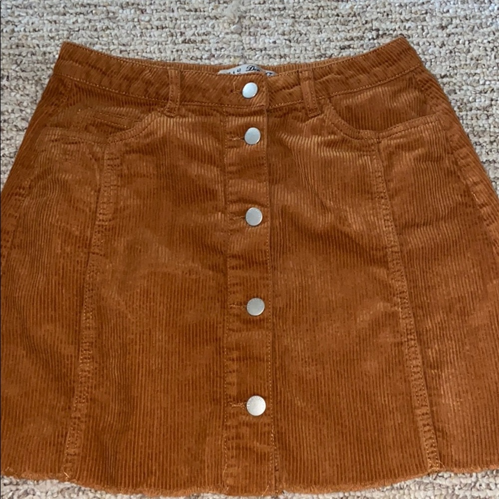 Short skirt